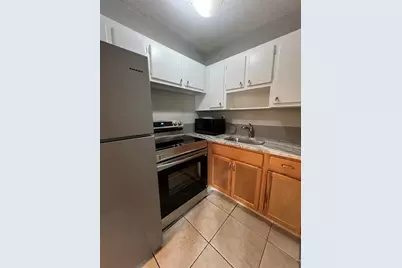 2016 NE 17th Ct, Unit #4, Fort Lauderdale, FL 33305 - Photo 1