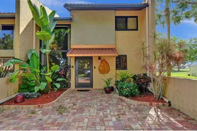 700 E Coco Plum Cr, Unit #8, Plantation, FL 33324 - Photo 1