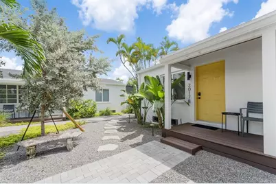 2021  Plunkett St, Unit #2017B, Hollywood, FL 33020 - Photo 1