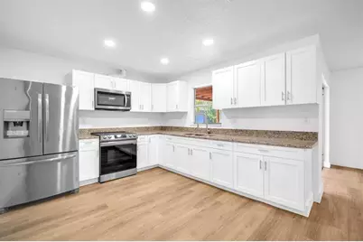 665 NE 39th Street, Oakland Park, FL 33334 - Photo 1