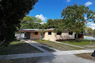 285 NE 43rd St, Deerfield Beach, FL 33064 - Photo 1