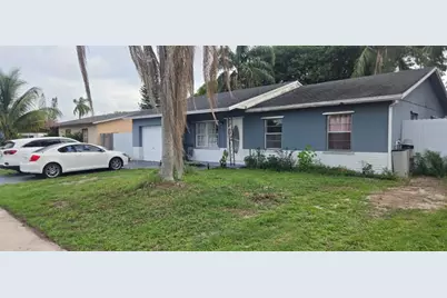 426 SW 79th Ter, North Lauderdale, FL 33068 - Photo 1