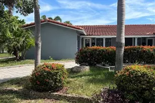 2828 NE 49th St, Fort Lauderdale, FL 33308 - Photo 1