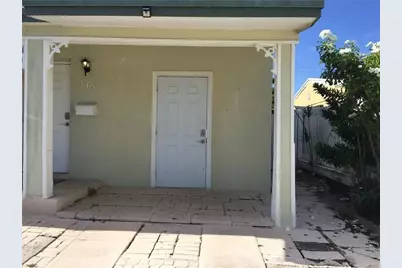 340 NE 56th Street, Oakland Park, FL 33334 - Photo 1