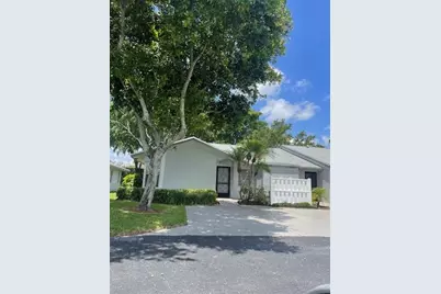 18571 E Egret Way, Boca Raton, FL 33496 - Photo 1
