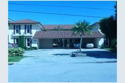 2744 NE 30 Ave, Unit #4, Lighthouse Point, FL 33064 - Photo 1