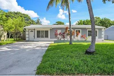 6421 SW 16th St, North Lauderdale, FL 33068 - Photo 1