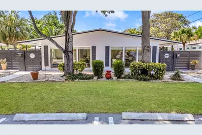 2412 NE 4th Street #E, Pompano Beach, FL 33062 - Photo 1