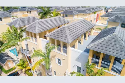 2314  Vintage Dr, Lighthouse Point, FL 33064 - Photo 1