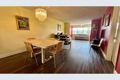 9540  Sunrise Lakes Blvd, Unit #206, Sunrise, FL 33322 - Photo 1