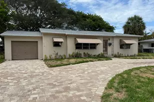 237 E Ilex Dr, West Palm Beach, FL 33403 - Photo 1