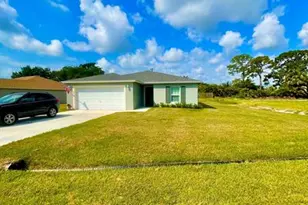 718 NE Perch Ln, Port Saint Lucie, FL 34983 - Photo 1