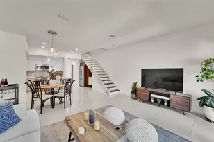 1484 NE 34th St, Oakland Park, FL 33334 - Photo 1