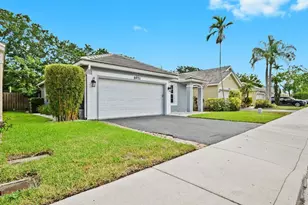 8951 Lake Park Cir N, Davie, FL 33328 - Photo 1