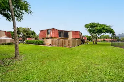 22940  Oxford Pl, Unit #B, Boca Raton, FL 33433 - Photo 1