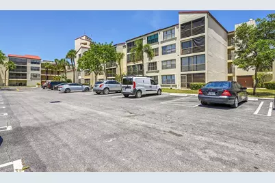 2304 S Cypress Bend Dr, Unit #512, Pompano Beach, FL 33069 - Photo 1