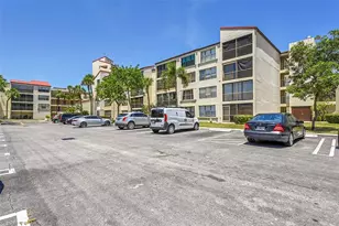 2304 S Cypress Bend Dr, Pompano Beach, FL 33069 - Photo 1