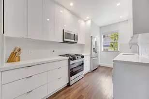 1446 Lenox Ave., Miami Beach, FL 33139 - Photo 1