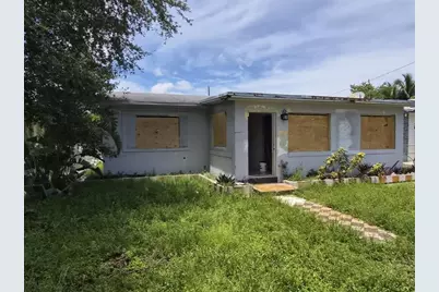 2335  Roosevelt St, Hollywood, FL 33020 - Photo 1