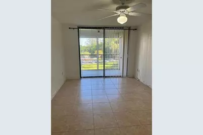 1000 Saint Charles Place #320, Pembroke Pines, FL 33026 - Photo 1