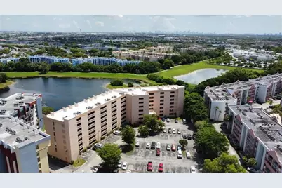 9688 W Fontainebleau Boulevard #211, Miami, FL 33172 - Photo 1