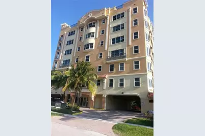 3236 NE 5th St, Unit #301, Pompano Beach, FL 33062 - Photo 1