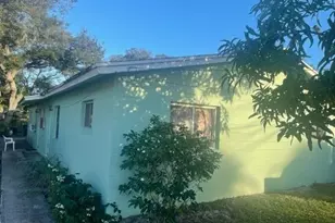 414 N 18th St, Fort Pierce, FL 34950 - Photo 1