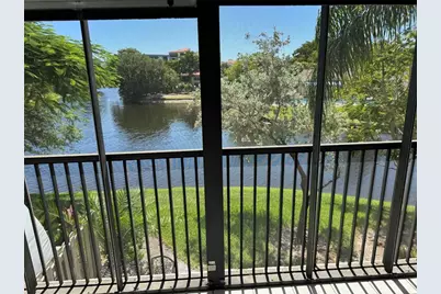 2334 S Cypress Bend Dr, Unit #208, Pompano Beach, FL 33069 - Photo 1