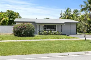 1010 NE 24th St, Pompano Beach, FL 33064 - Photo 1