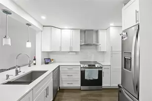 2310 S Cypress Bend Dr, Pompano Beach, FL 33069 - Photo 1