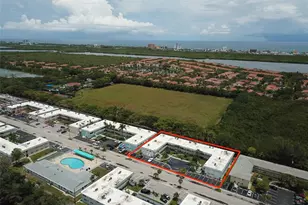 1355 N 12th Ct, Hollywood, FL 33019 - Photo 1