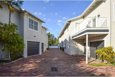 271 SE 22 Street, Fort Lauderdale, FL 33316 - Photo 1