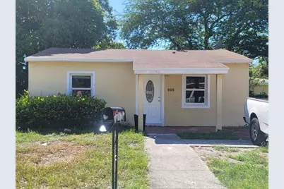 909 NW 16th Terrace, Fort Lauderdale, FL 33311 - Photo 1