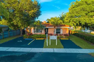 18 NE 2nd Ave, Dania Beach, FL 33004 - Photo 1