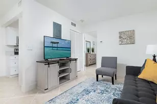 805 NE 23rd Dr, Wilton Manors, FL 33305 - Photo 1