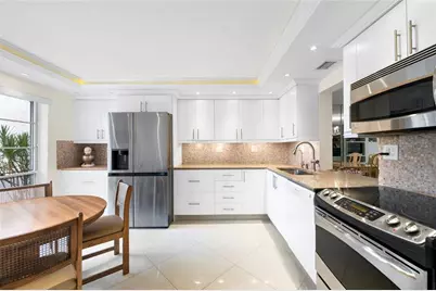 908 NE 27th Ave, Unit #908, Hallandale Beach, FL 33009 - Photo 1