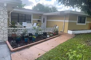 660 Long Island Ave, Fort Lauderdale, FL 33312 - Photo 1