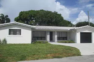 1703 NE 24th St, Wilton Manors, FL 33305 - Photo 1
