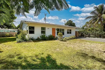 2701 NE 9th Ave, Pompano Beach, FL 33064 - Photo 1