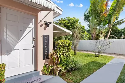 811 SW 26th Court #B, Fort Lauderdale, FL 33315 - Photo 1