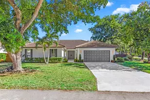 7022 NW 39th St, Coral Springs, FL 33065 - Photo 1
