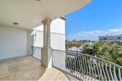 616 SE 20th Avenue #403, Deerfield Beach, FL 33441 - Photo 1