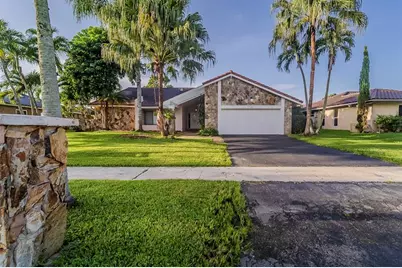 9730 NW 15th St, Plantation, FL 33322 - Photo 1