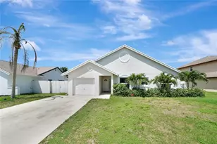 22471 Grouper Ct, Boca Raton, FL 33428 - Photo 1
