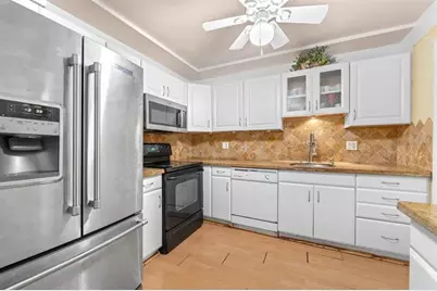 628 NW 13th St, Unit #11, Boca Raton, FL 33486 - Photo 1