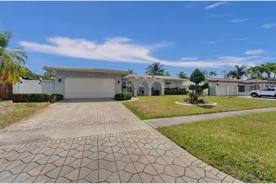 3611 N 33rd Terrace, Hollywood, FL 33021 - Photo 1