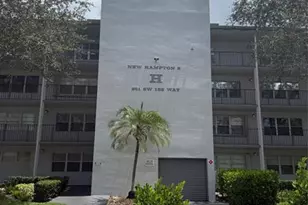 251 SW 132nd Way, Pembroke Pines, FL 33027 - Photo 1