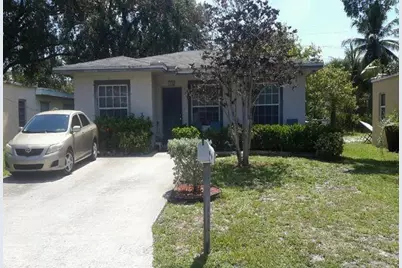 720 NW 15th Terrace, Fort Lauderdale, FL 33311 - Photo 1