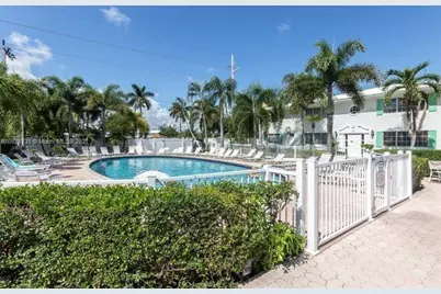 1821 NE 62nd St, Unit #327, Fort Lauderdale, FL 33308 - Photo 1