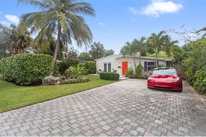 1736 NE 18th St, Fort Lauderdale, FL 33305 - Photo 1